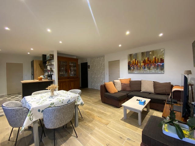 Maison - 101 m² - 4 pièces