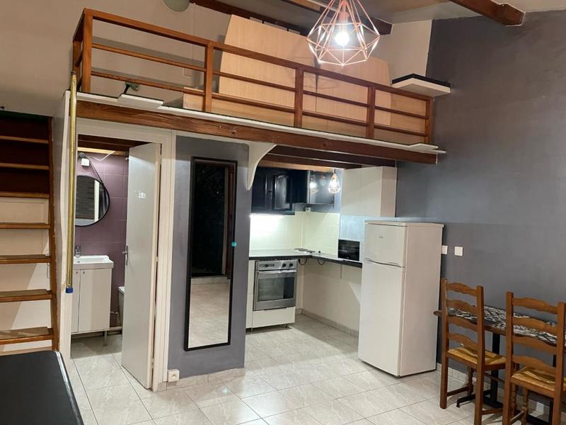 Studio - 28 m² - 1 pièce