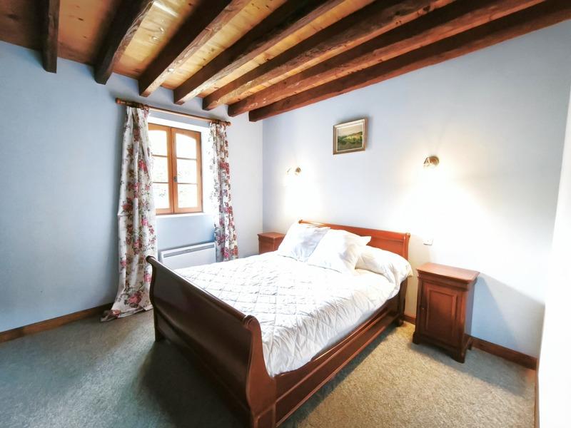 Corps de ferme - 388 m² - 9 pièces