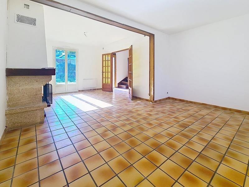 Maison - 93 m² - 5 pièces