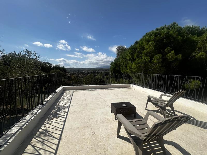 Maison - 130 m² - 4 pièces