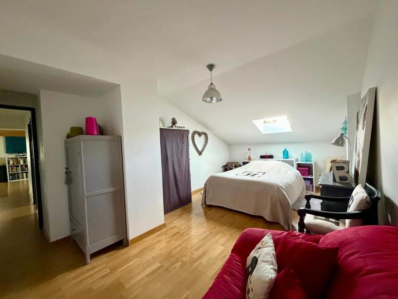 Appartement - 142 m² - 5 pièces