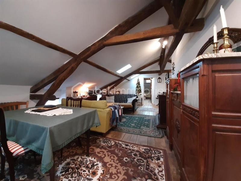 Maison en pierre - 304 m² - 12 pièces