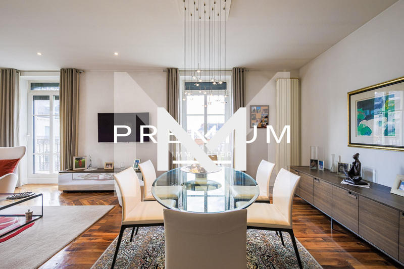 Appartement - 121 m² - 4 pièces