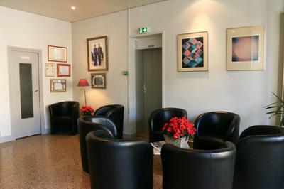 Local commercial - 906 m²