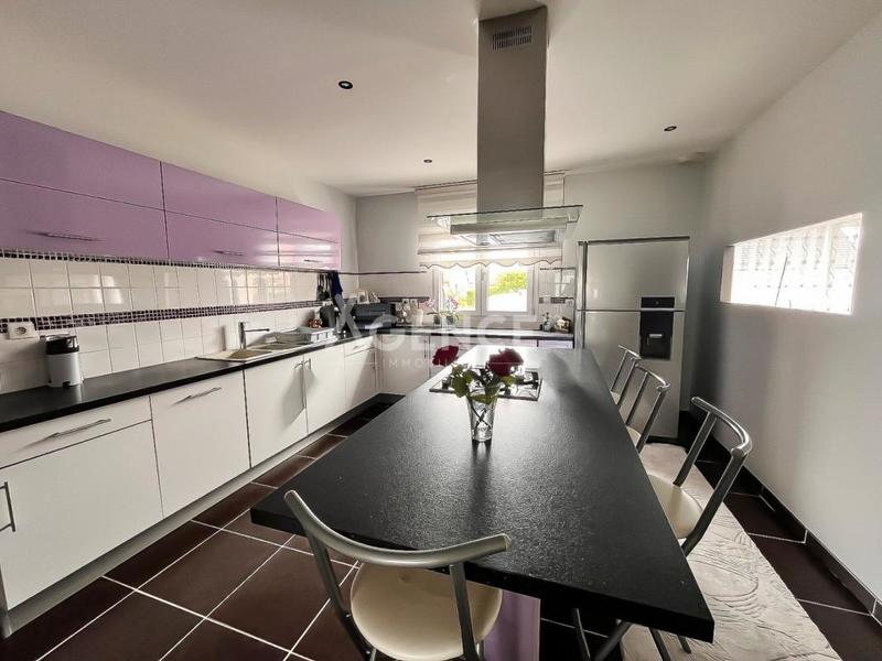 Maison - 147 m² - 5 pièces