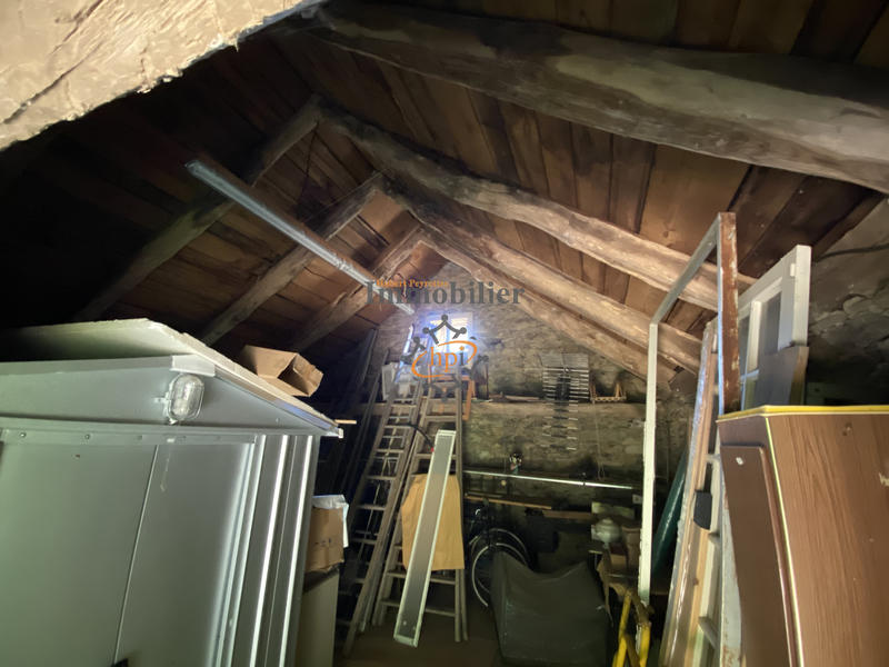 Maison - 102 m² - 4 pièces