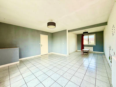 Maison - 91 m² - 5 pièces