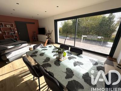 Maison - 98 m² - 3 pièces