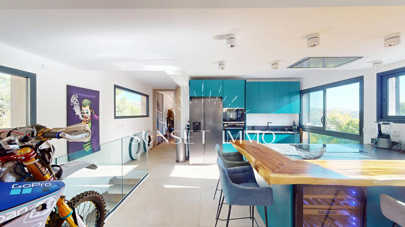 Maison - 173 m² - 4 pièces