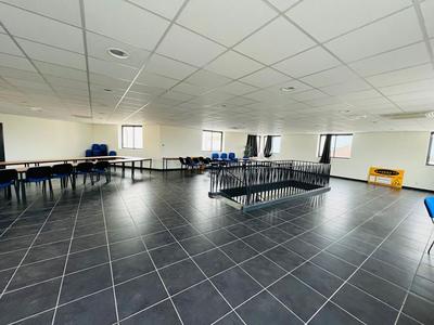 Local commercial - 180 m² - 5 pièces