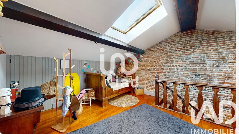 Maison - 260 m² - 9 pièces