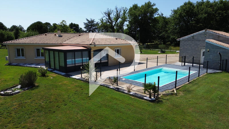 Maison - 156 m² - 6 pièces