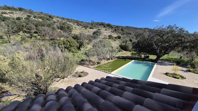 Villa - 250 m² - 5 pièces