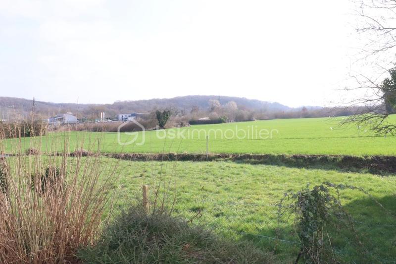 Maison traditionnelle - 175 m² - 8 pièces