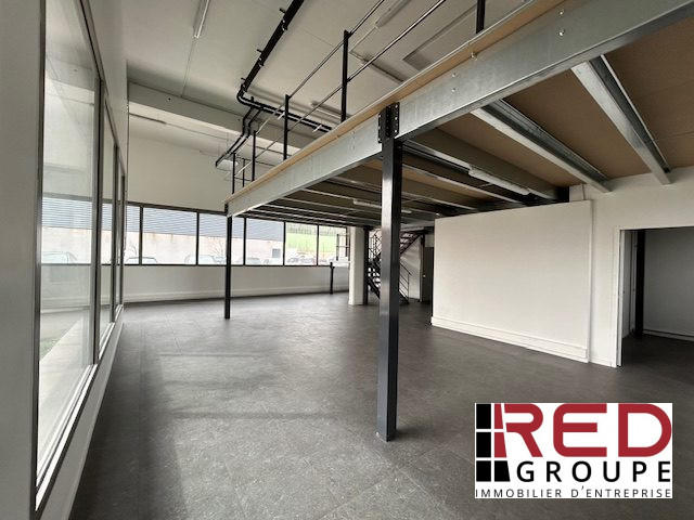 Bureau - 215 m²