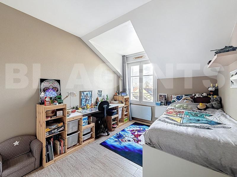 Appartement - 77 m² - 4 pièces