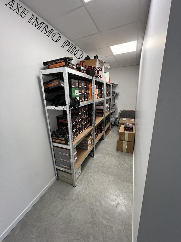 Bureau - 150 m² - 6 pièces