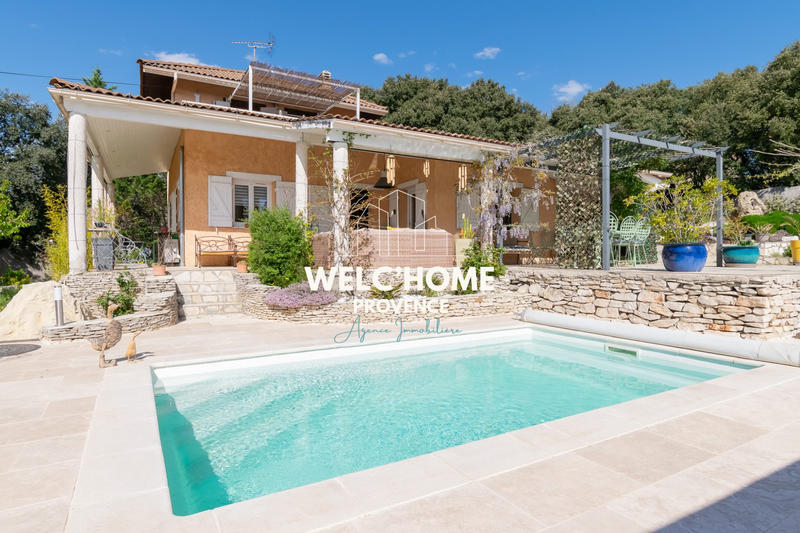 Maison - 102 m² - 6 pièces