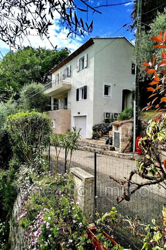 Villa - 183 m² - 7 pièces