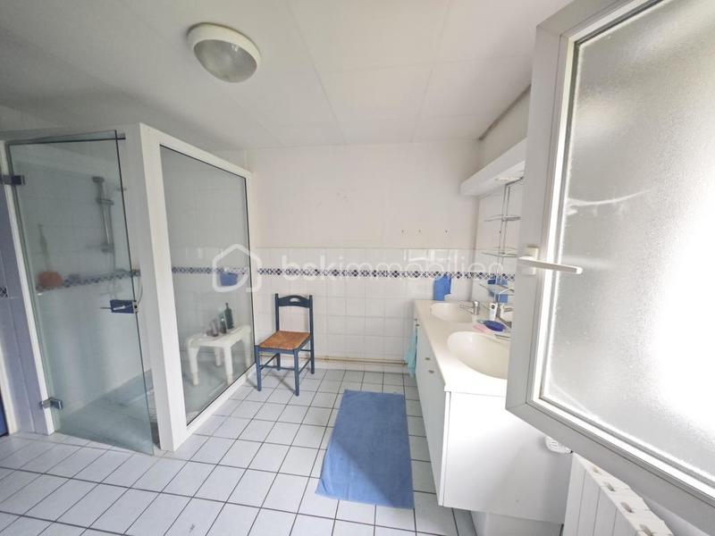 Maison - 211 m² - 9 pièces