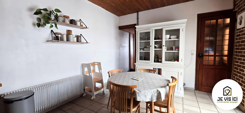 Maison - 230 m² - 10 pièces