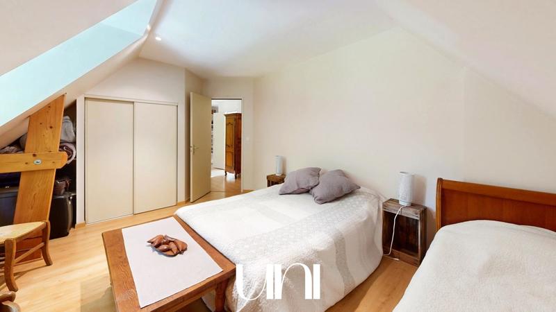 Maison - 264 m² - 8 pièces