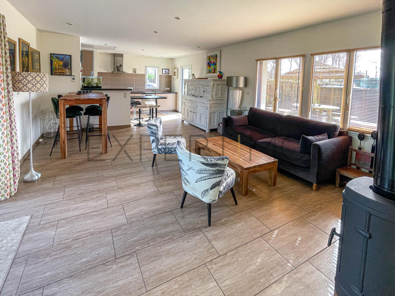 Propriété - 140 m² - 5 pièces