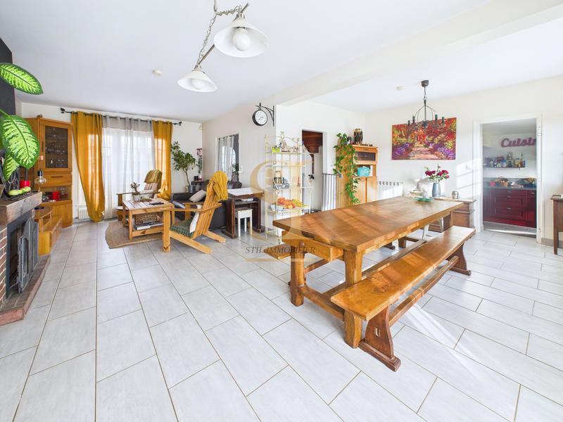 Maison - 140 m² - 7 pièces