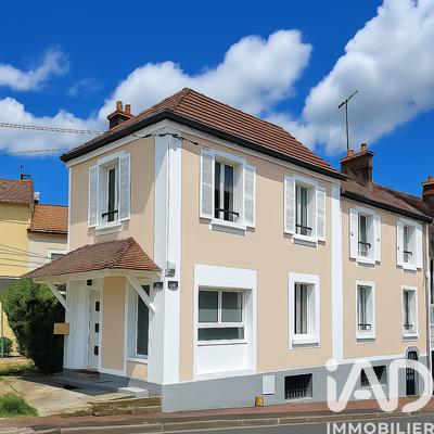 Maison de village - 87 m² - 4 pièces