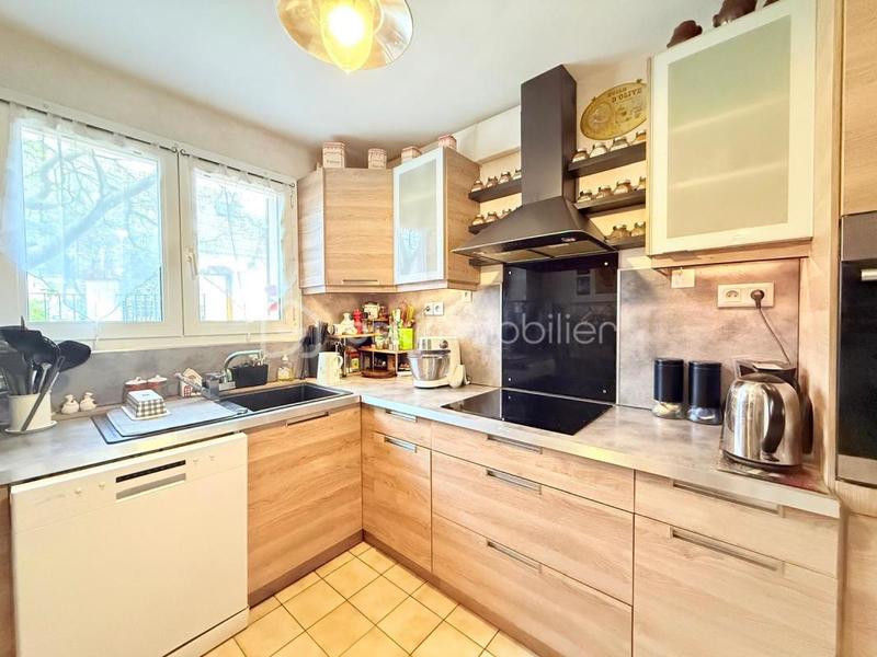 Maison - 123 m² - 6 pièces