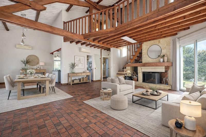 Maison - 263 m² - 11 pièces