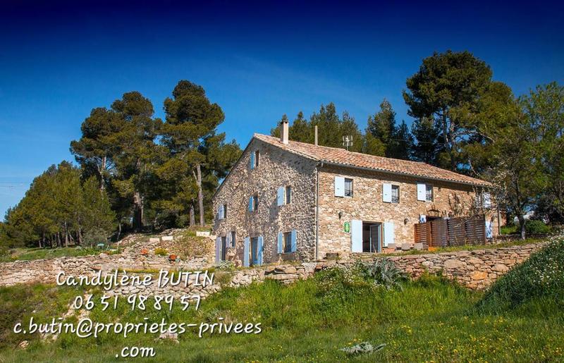 Maison - 220 m² - 10 pièces