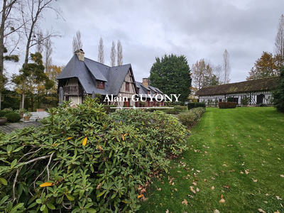 Maison ancienne - 222 m² - 8 pièces