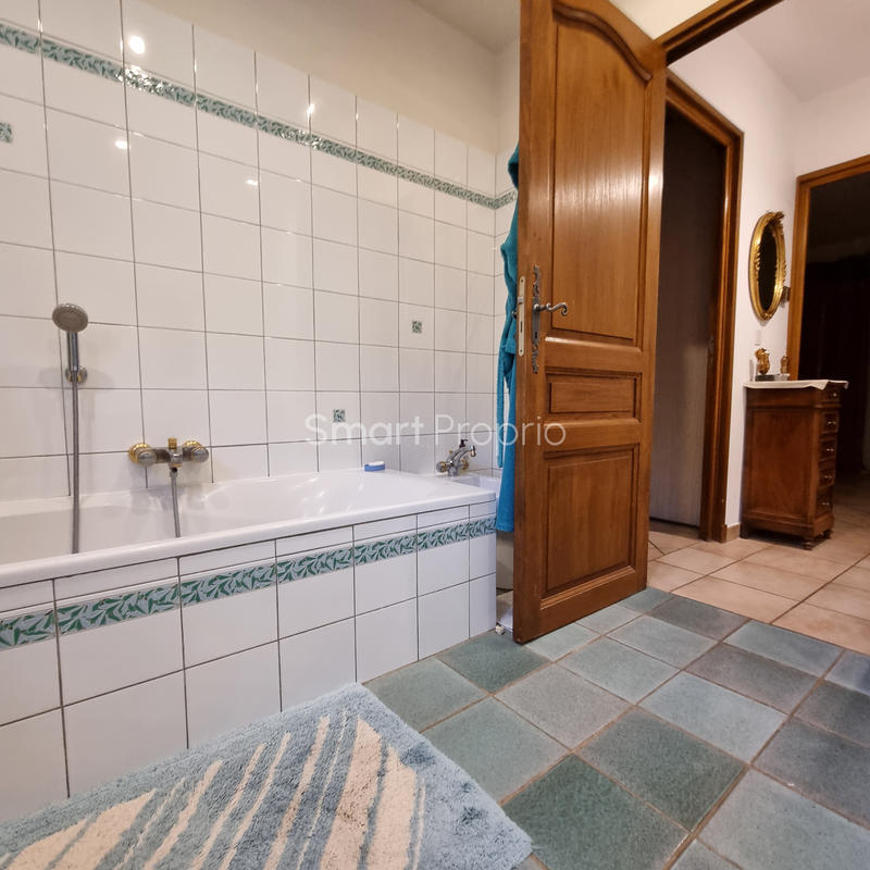 Villa - 170 m² - 6 pièces