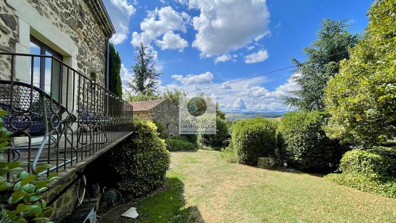 Maison - 280 m² - 9 pièces