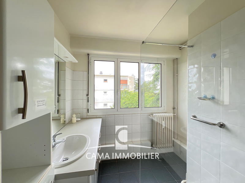 Appartement - 139 m² - 6 pièces