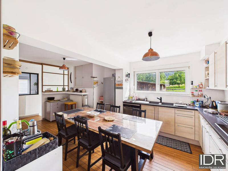 Maison - 122 m² - 5 pièces