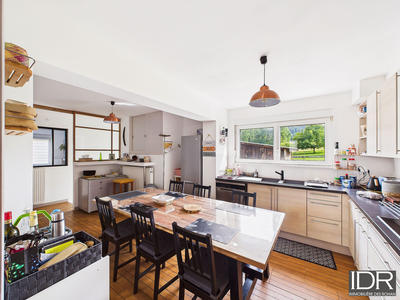 Maison - 122 m² - 5 pièces