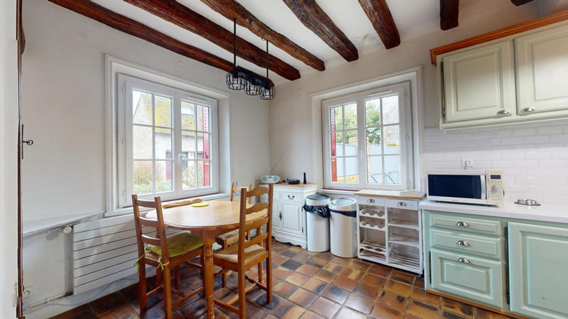 Propriété - 251 m² - 10 pièces