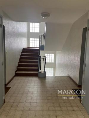 Immeuble - 686 m² - 30 pièces