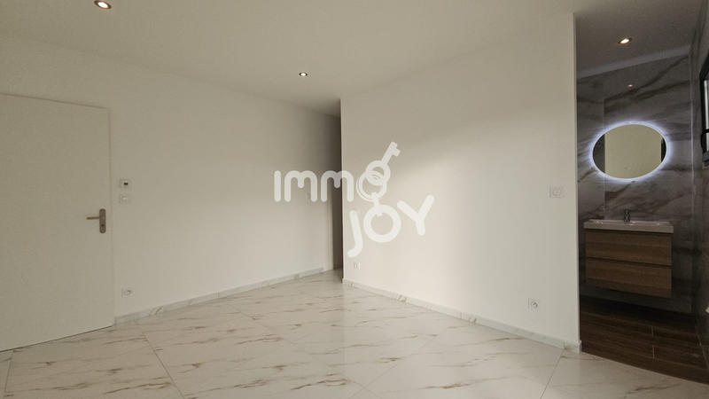 Maison - 111 m² - 4 pièces