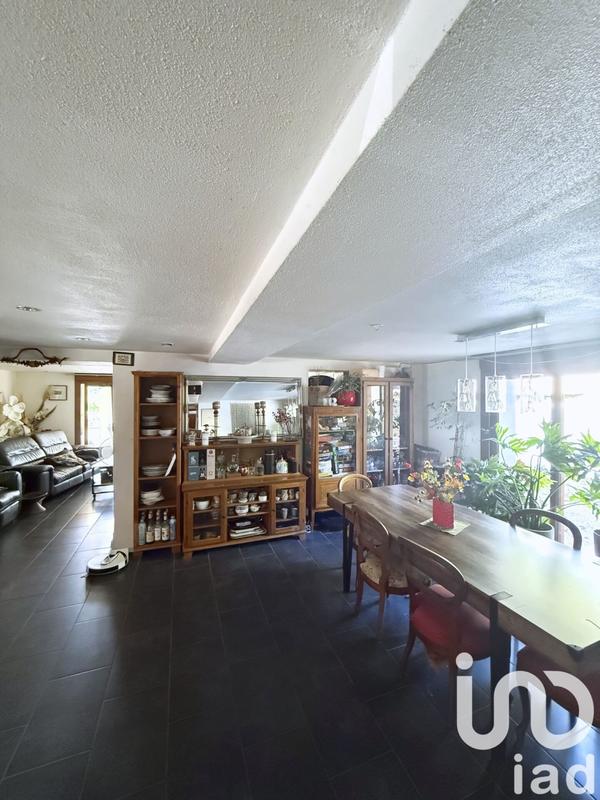 Maison - 171 m² - 8 pièces