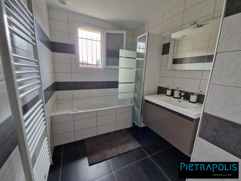 Maison contemporaine - 86 m² - 4 pièces