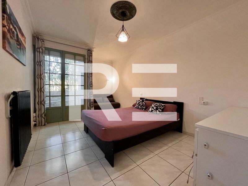 Villa - 170 m² - 6 pièces