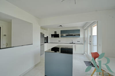 Appartement - 115 m² - 4 pièces