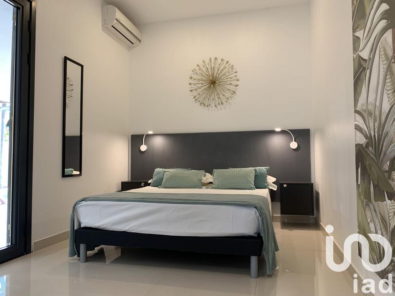 Appartement - 180 m² - 5 pièces