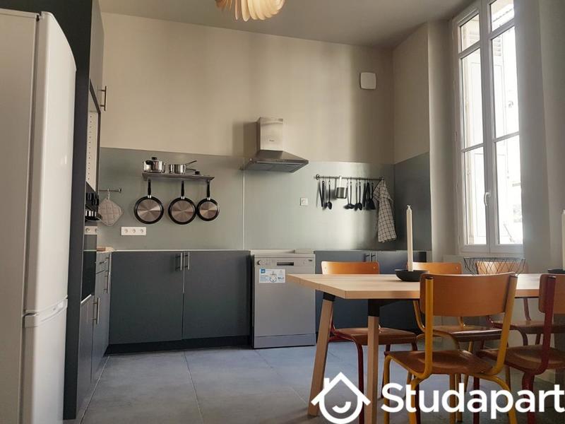 Chambre - 9 m² - 1 pièce