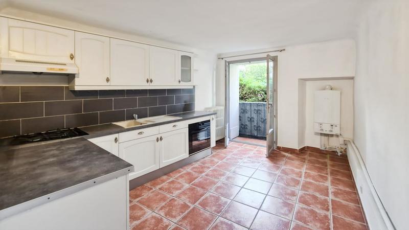 Maison - 165 m² - 8 pièces