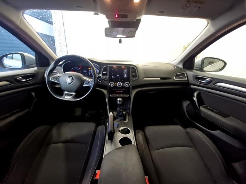 Renault Mégane IV blue dci 115 - 21b business